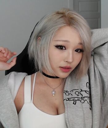 Kang Hee Yoon