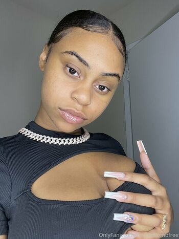 kaylalebombbb