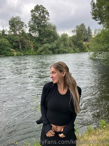 kenziecutie18