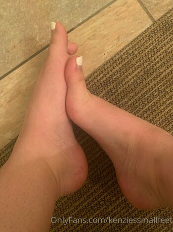 kenziessmallfeet