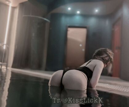 kisslickk_