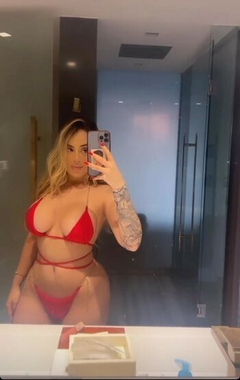 Leticia Vinhoz