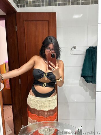 livvycherry