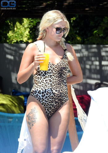 Lucy Fallon
