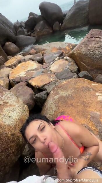 Mandy Lia