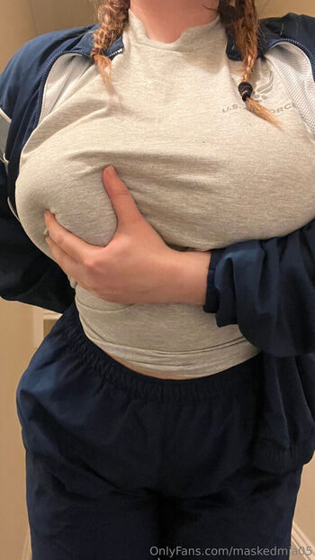 maskedmia05
