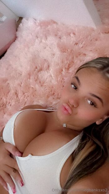 megbanksxo2