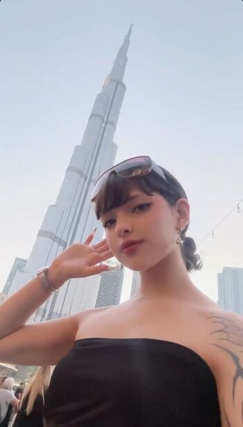 mia_angeel_