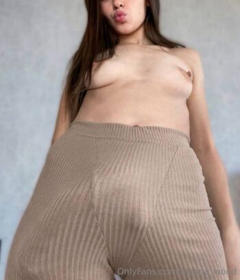 milana_wood