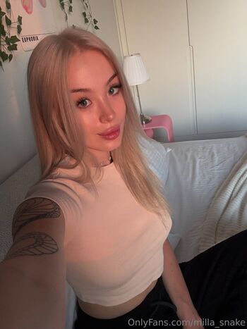 milla_snake