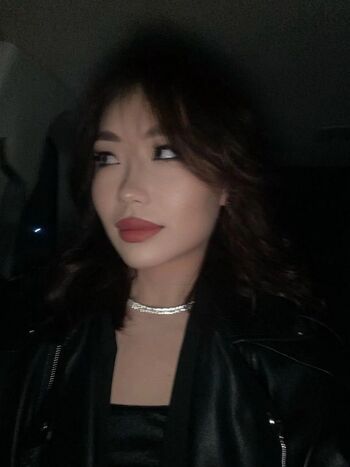 mina_moons