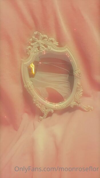 moonroseflor