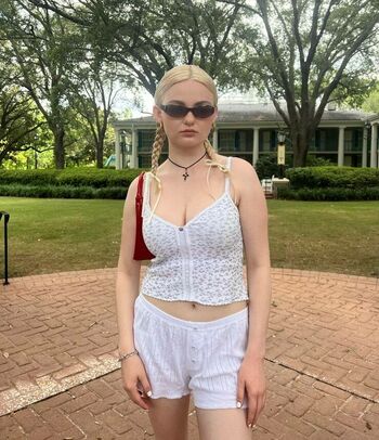 Morgan Lily