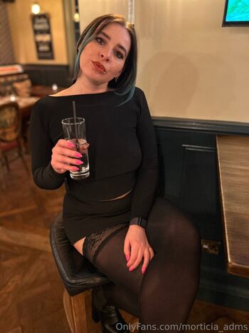 morticia_adms