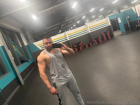 muscle_geek