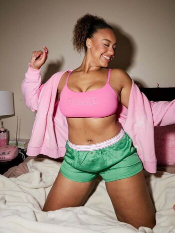 Nia Sioux