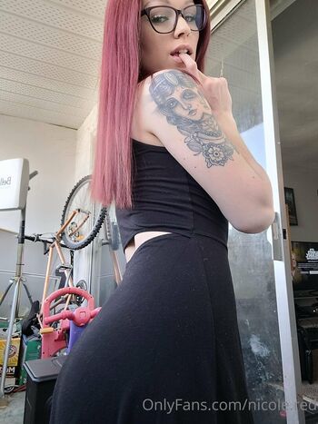 nicole.red