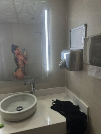 Nicolephathole