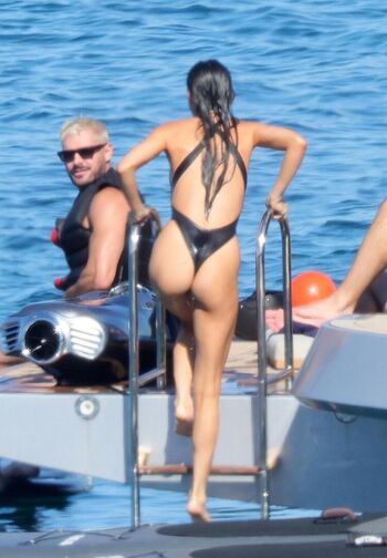 Nina Dobrev