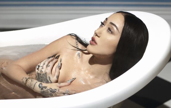 noahcyrus