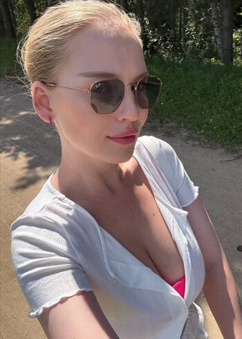 Oksana Neveselaya