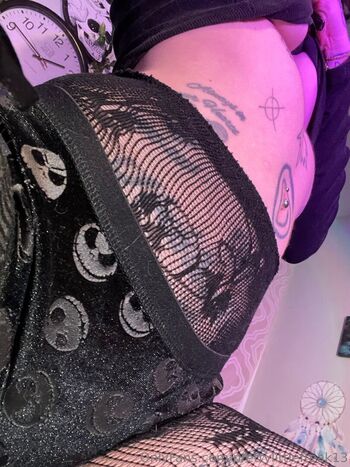 prettylittlefreak13