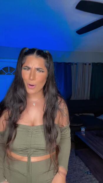 Queenmelmel_