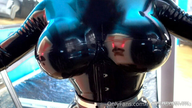 rubberdollemma