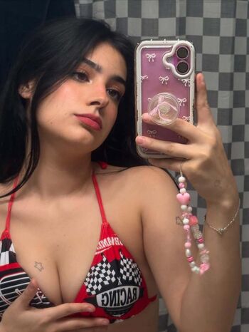 selena_steele