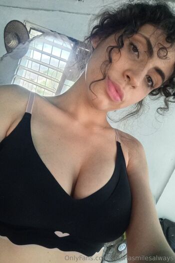 selenasmilesalways