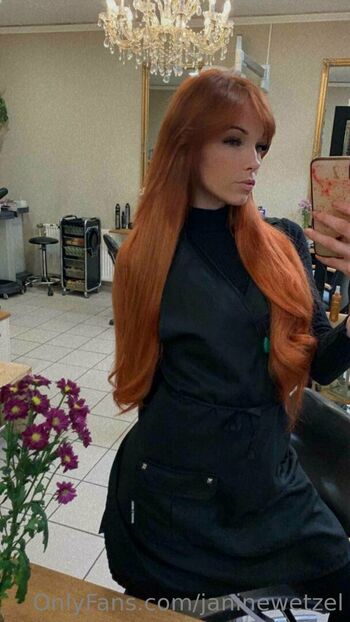 selina_frost