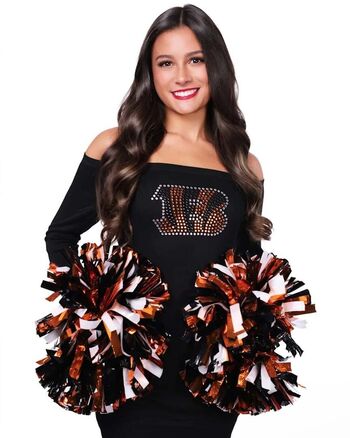 Sexy Cheerleaders
