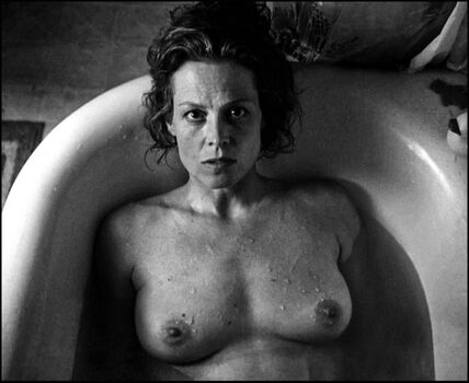 Sigourney Weaver