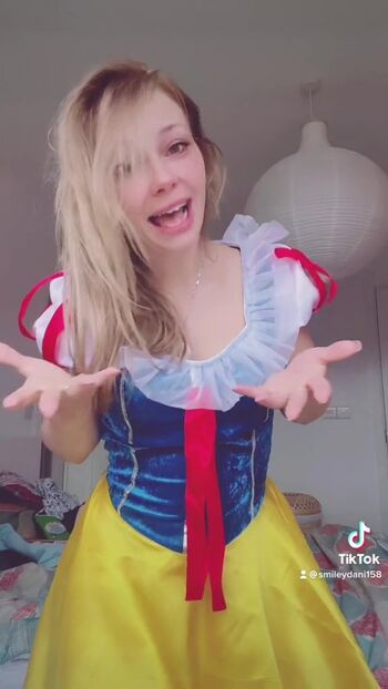 SmileyDani158