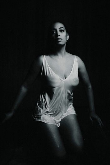 Solange Knowle