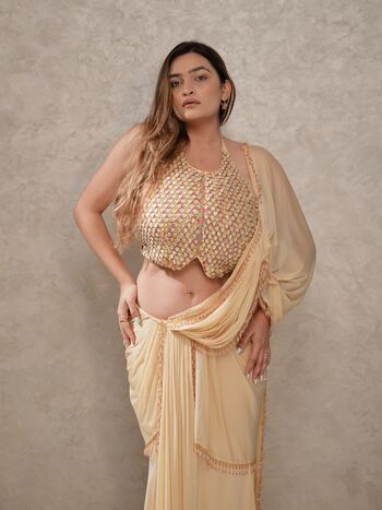 Sonali_malhotraa