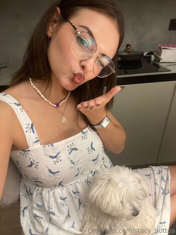 stacy_hottea