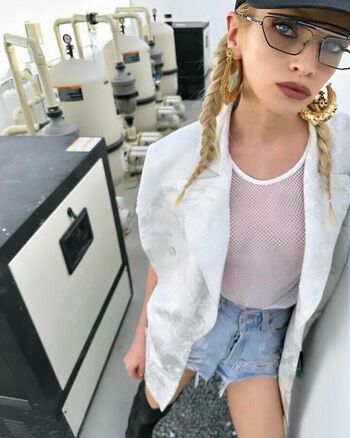Stella Maxwell