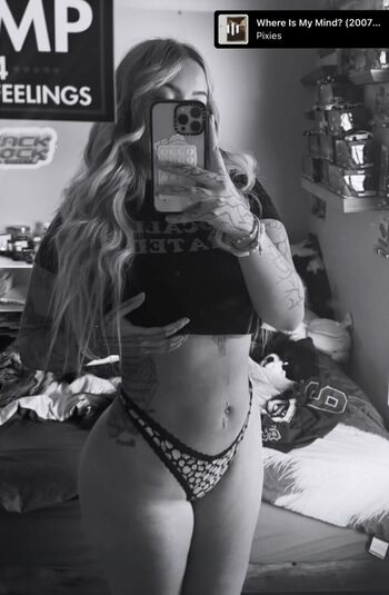 tattedbblonde