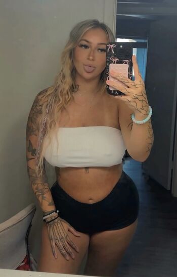 tattedbblonde