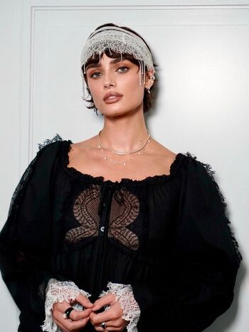 Taylor Hill