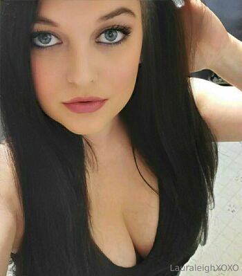 the.laurajohnson