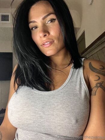 thezyanya