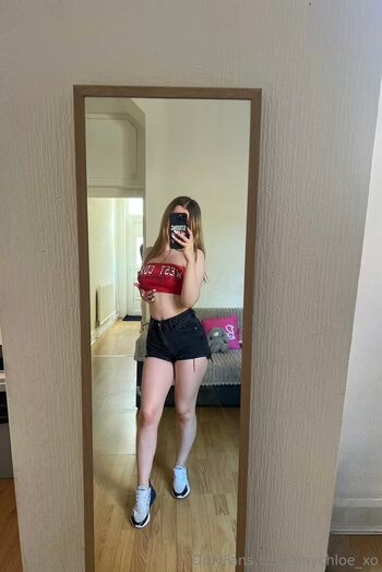 tinychloe_xo