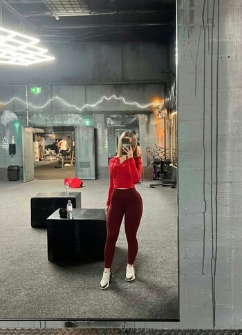 tinychloe_xo
