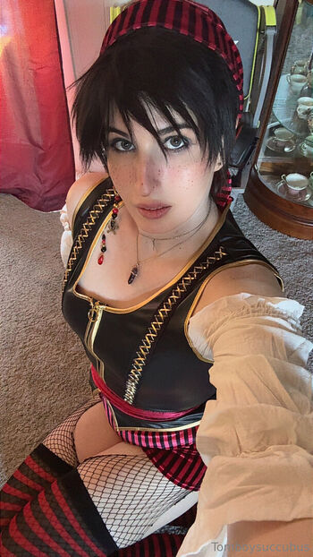 tomboysuccubusfree
