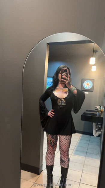 vermilionvixenfree
