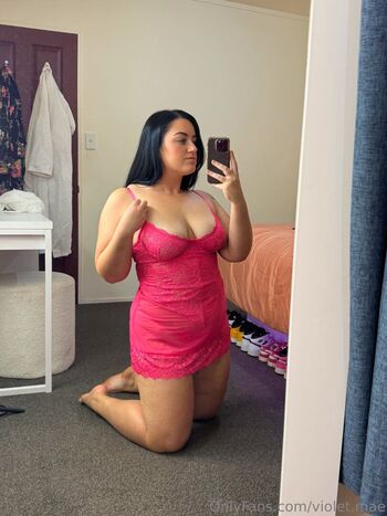 violet.mae