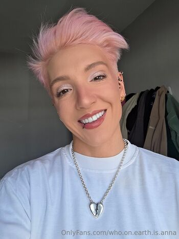 who.on.earth.is.anna