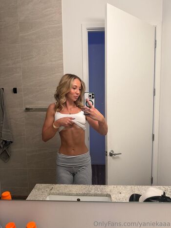 yaniekaaa